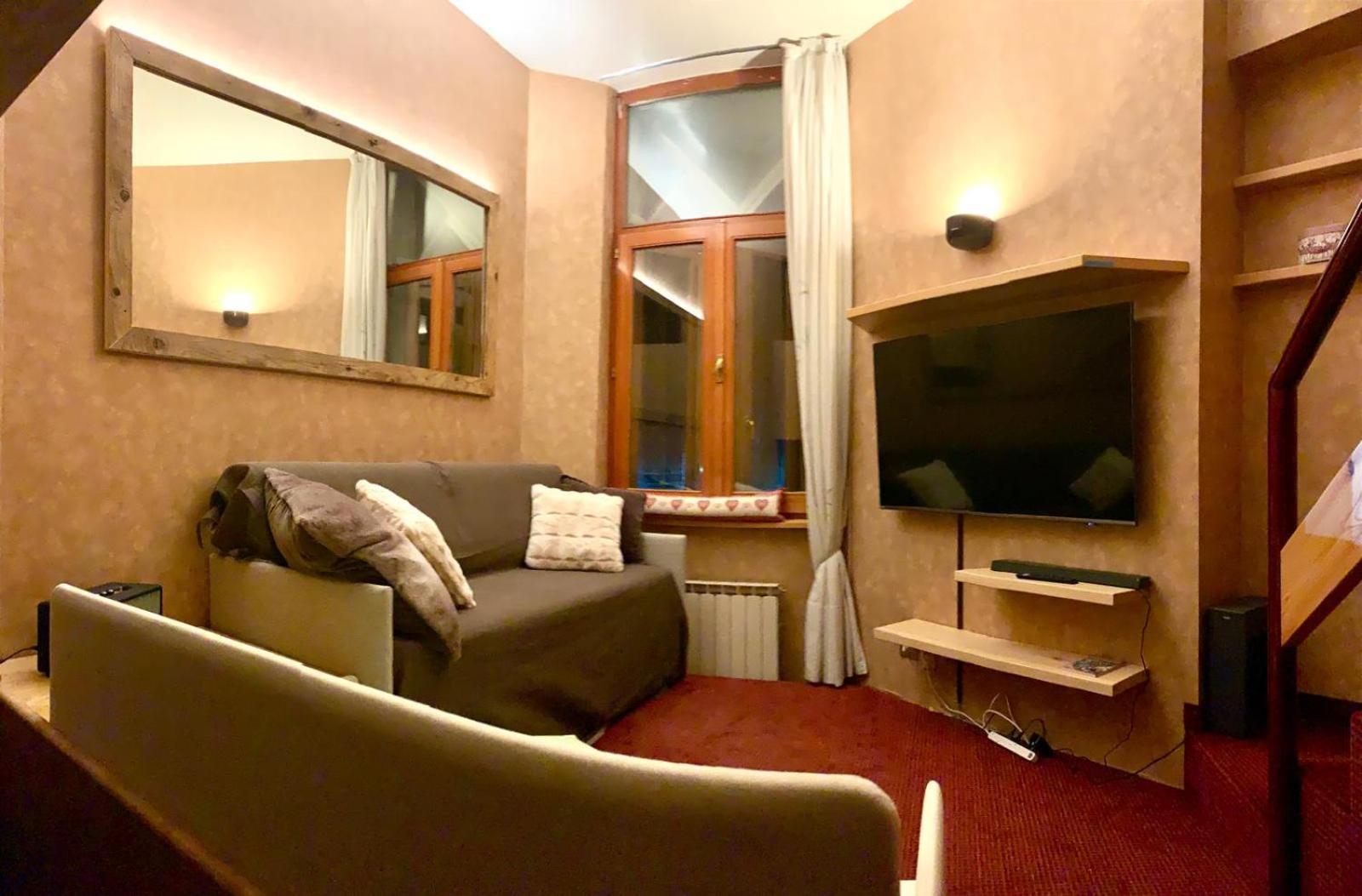 The Nest Alpine Loft Ski-In Ski-Out Брей-Червиния Экстерьер фото